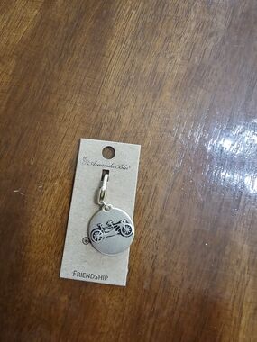 Amanda Blu Friendship Charm Car